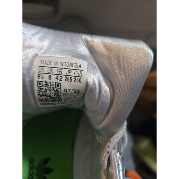 Men's Adidas x Kawasaki ZX22 Sneakers US 8.5 Silver Green Black - Picture 7 of 10